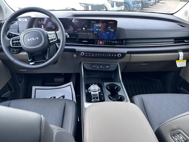 2026 Kia Carnival EX - Photo 10