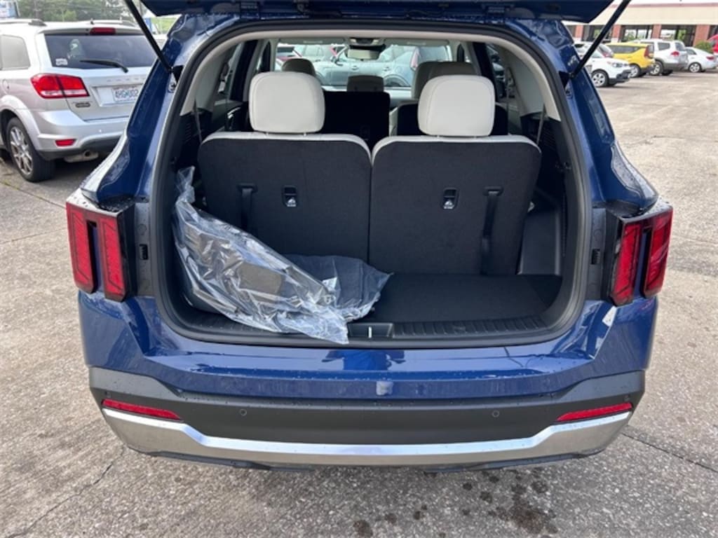 New 2025 Kia Sorento S SUV