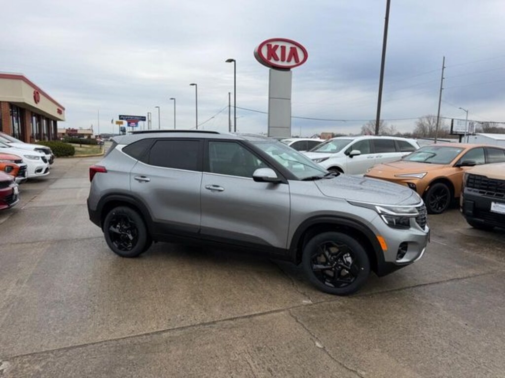 New 2026 Kia Seltos EX SUV