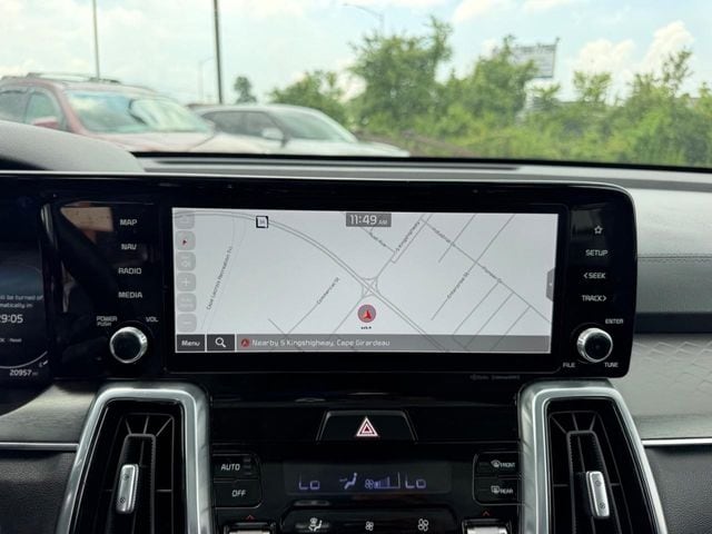 2023 Kia Sorento SX - Photo 14