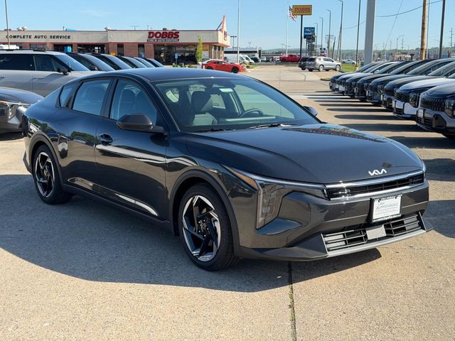 2026 Kia K4 EX AT's photo