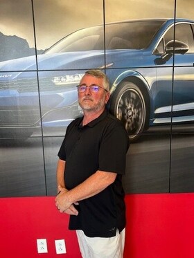 Staff member Dean Sills from ID_380cbf