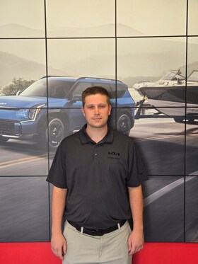 Staff member Carter Ridlon from ID_380cbf