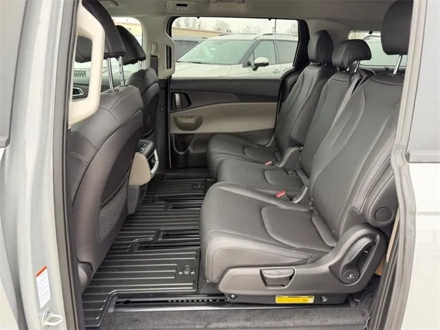 2026 Kia Carnival Interior