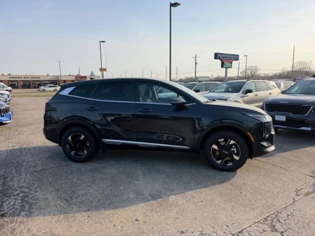 New 2026 Kia Sportage LX SUV