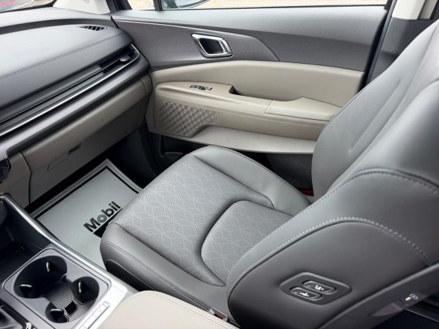 2026 Kia Carnival EX - Photo 18
