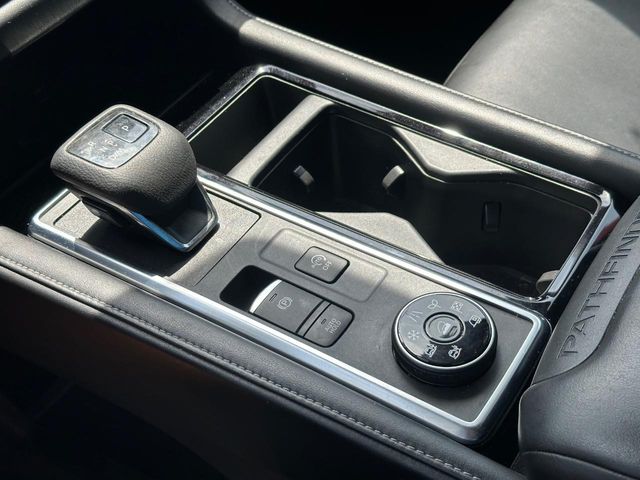 2023 Nissan Pathfinder SL - Photo 22