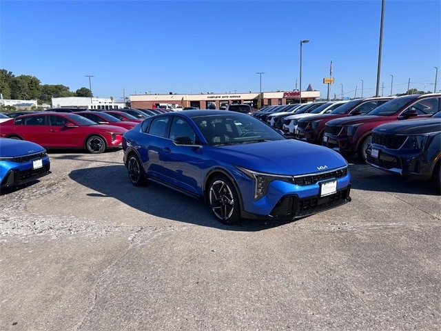 2025 Kia K4 GT-Line's photo