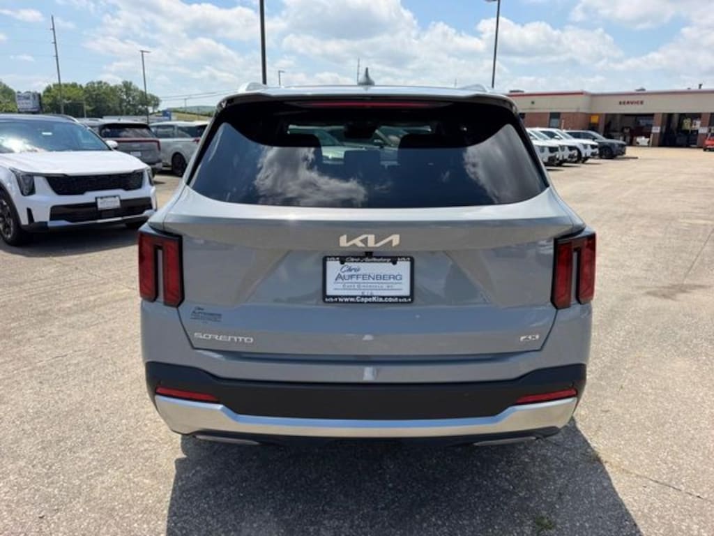 New 2026 Kia Sorento S SUV