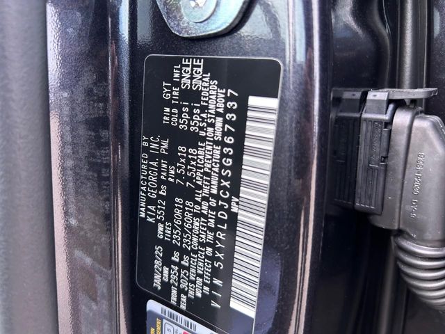 2025 Kia Sorento S - Photo 22