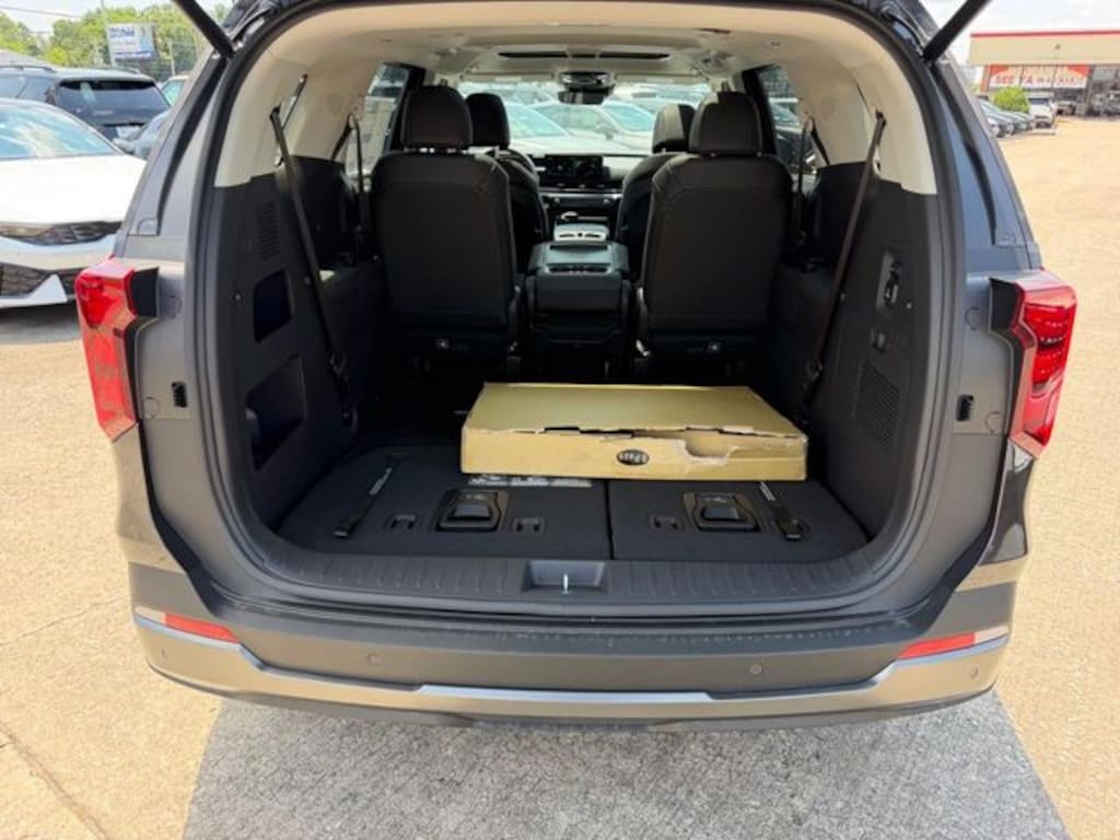 New 2026 Kia Carnival SX Van Passenger Van