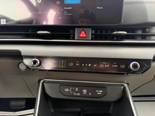 2026 Kia Carnival EX - Photo 16