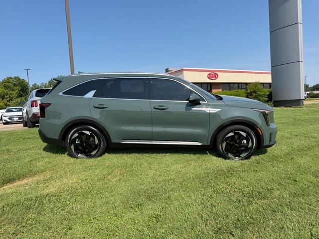2025 Kia Sorento EX Hybrid - Photo 2