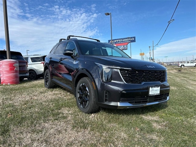 2025 Kia Sorento S's photo