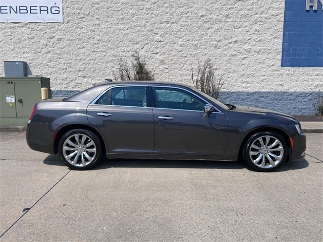 Used 2019 Chrysler 300 Limited with VIN 2C3CCAEGXKH655298 for sale in Cape Girardeau, MO