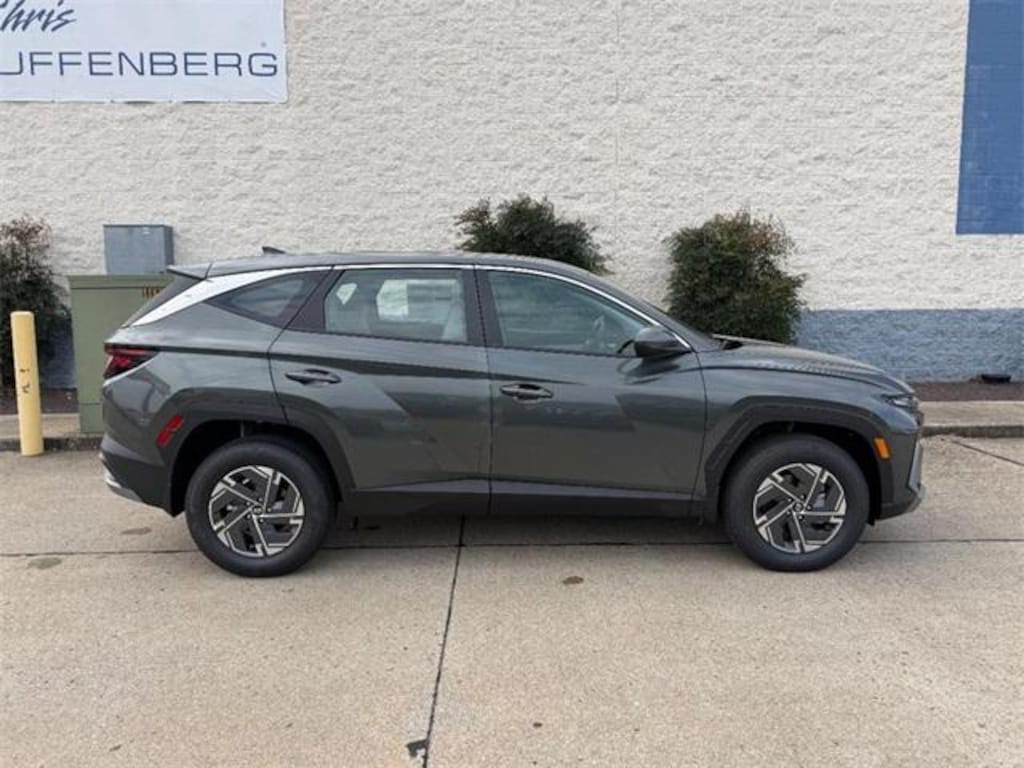 New 2026 Hyundai Tucson Hybrid Blue SUV