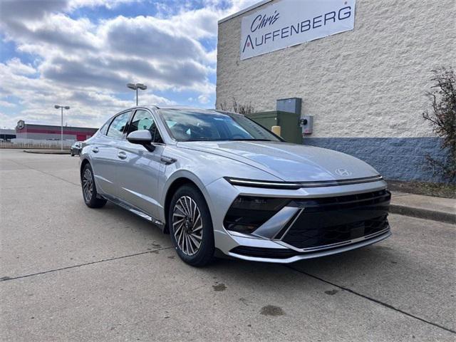 2025 Hyundai Sonata Hybrid SEL's photo