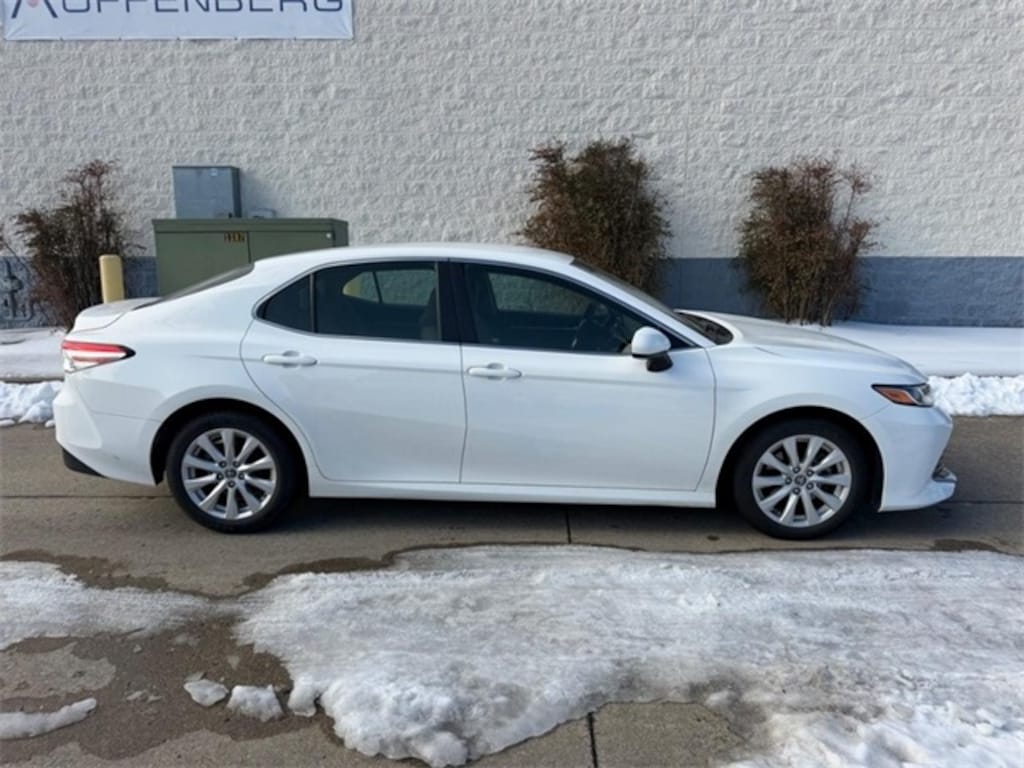 Used 2018 Toyota Camry L Sedan