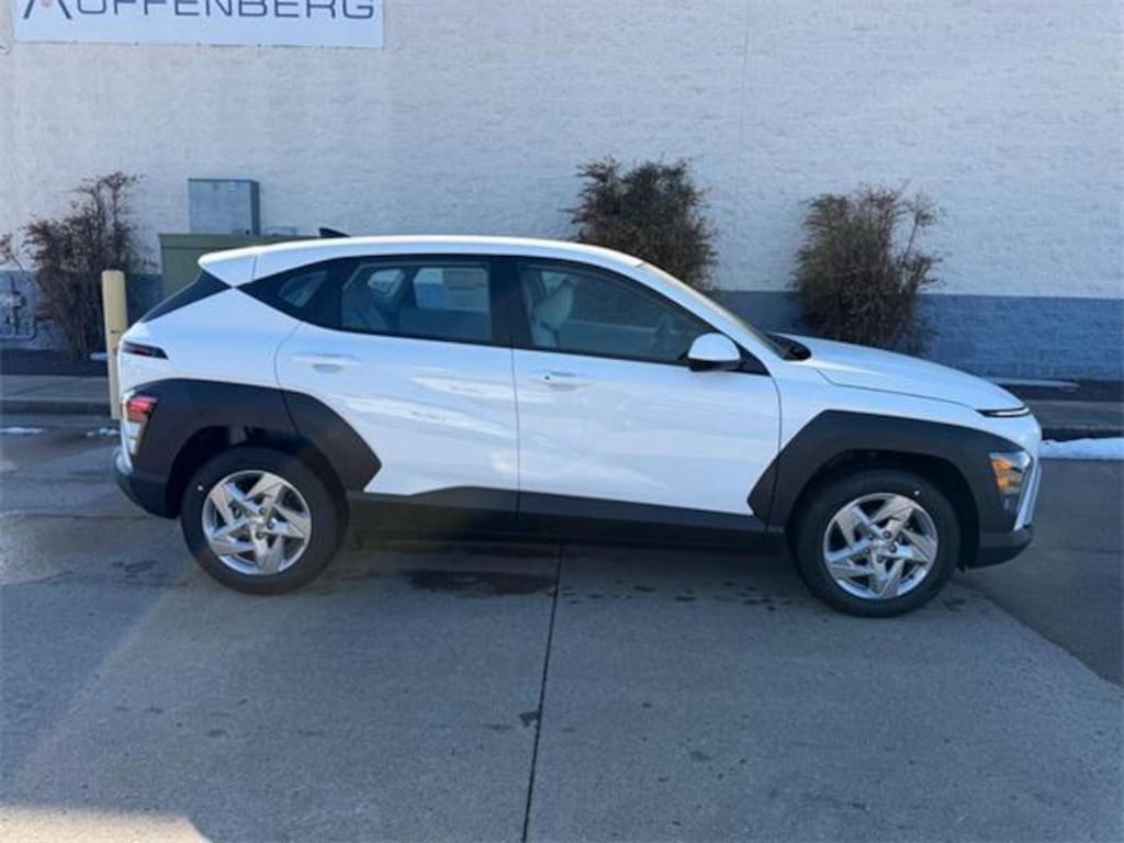 New 2026 Hyundai Kona SE FWD SUV