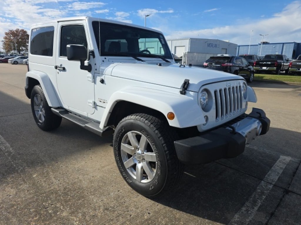 Used 2018 Jeep Wrangler JK Sahara 4x4 SUV