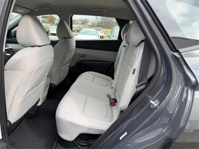 2026 Hyundai TUCSON Hybrid interior