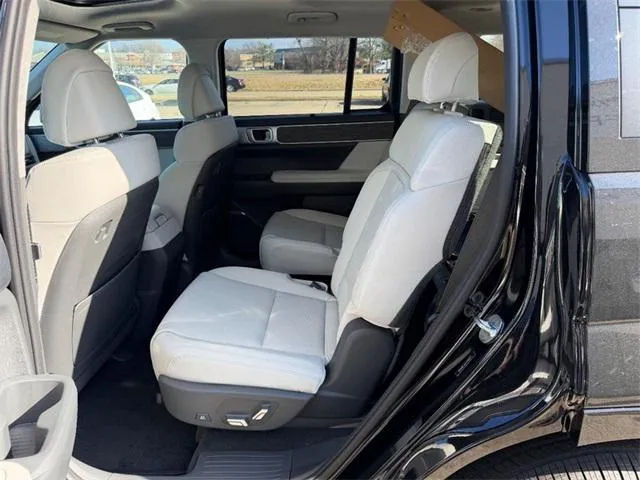 2026 Hyundai SANTA FE Hybrid Interior