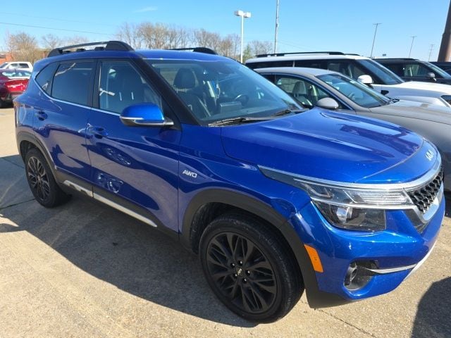 2023 Kia Seltos Nightfall