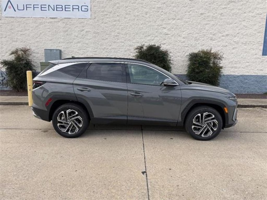 New 2026 Hyundai Tucson Limited AWD SUV