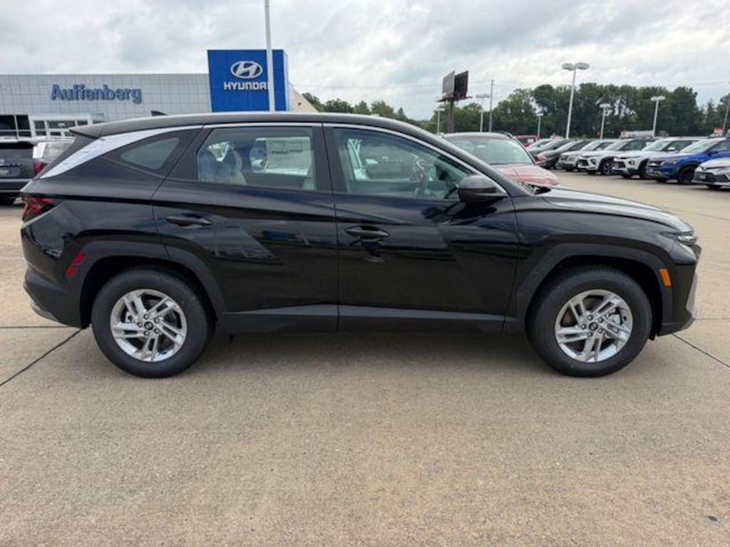 New 2026 Hyundai Tucson SE FWD SUV