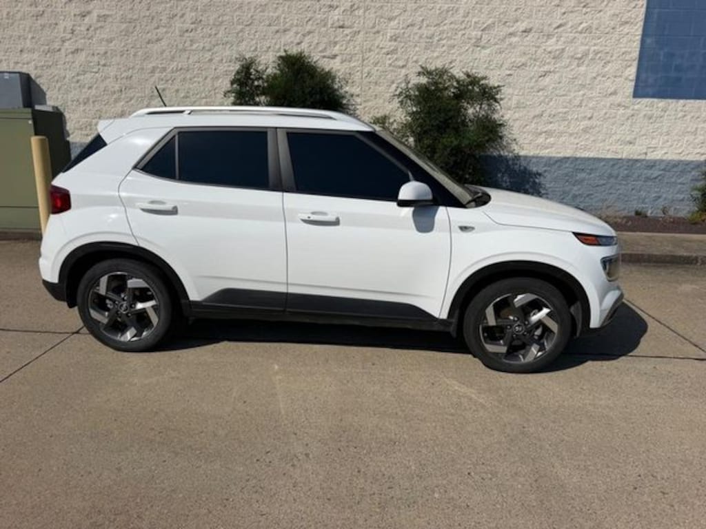 Certified 2024 Hyundai Venue SEL SUV