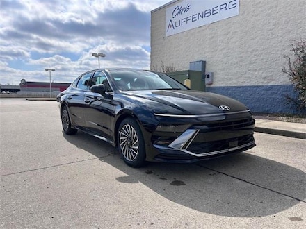 2025 Hyundai Sonata Hybrid SEL Sedan