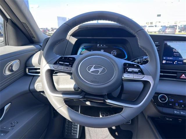 2025 Hyundai Elantra SEL - Photo 9