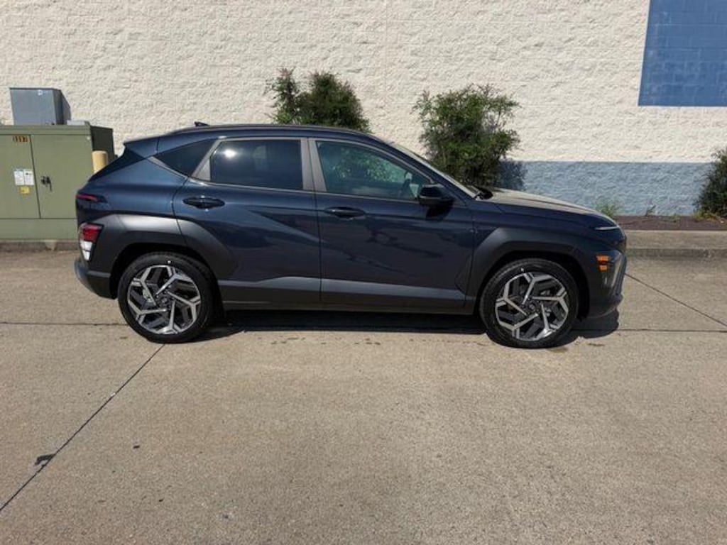 New 2026 Hyundai Kona SEL Premium FWD SUV
