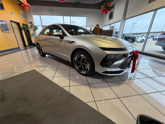 2026 Hyundai Sonata SEL's photo