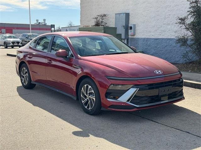 2026 Hyundai Sonata Blue's photo