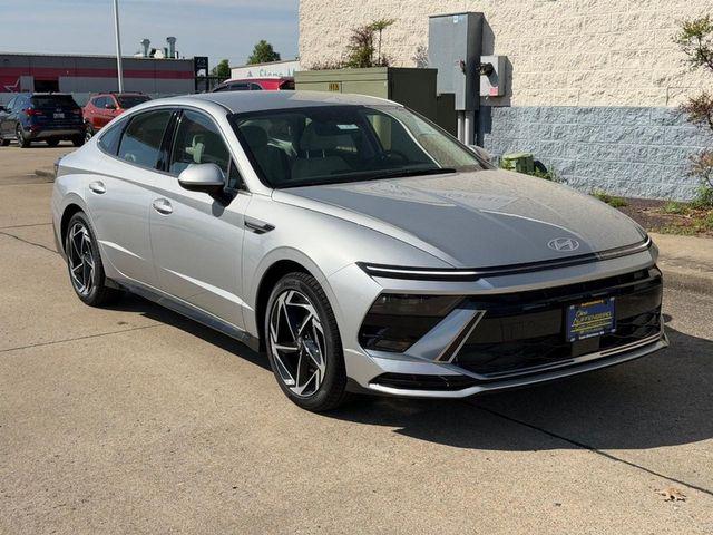 2026 Hyundai Sonata SEL AWD's photo