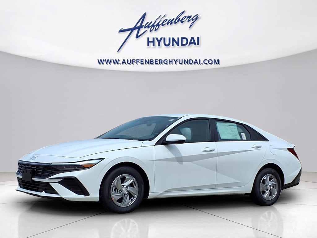 New 2026 Hyundai Elantra SE Sedan