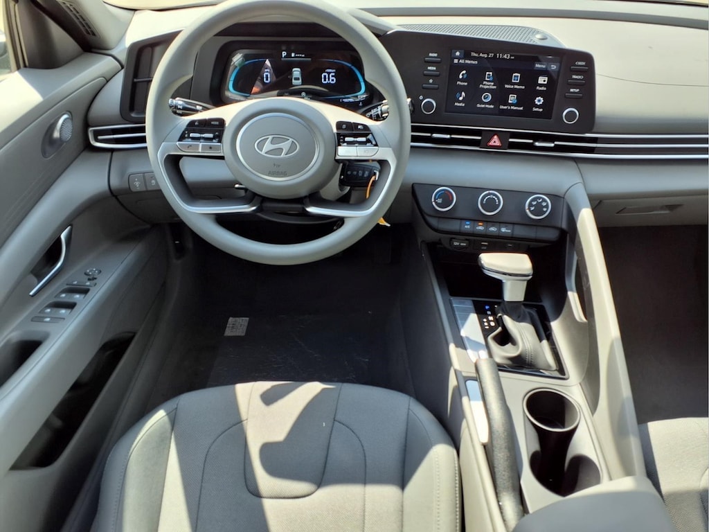 New 2026 Hyundai Elantra SE Sedan