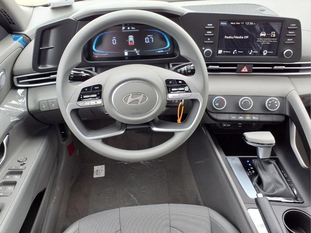 New 2026 Hyundai Elantra SE Sedan