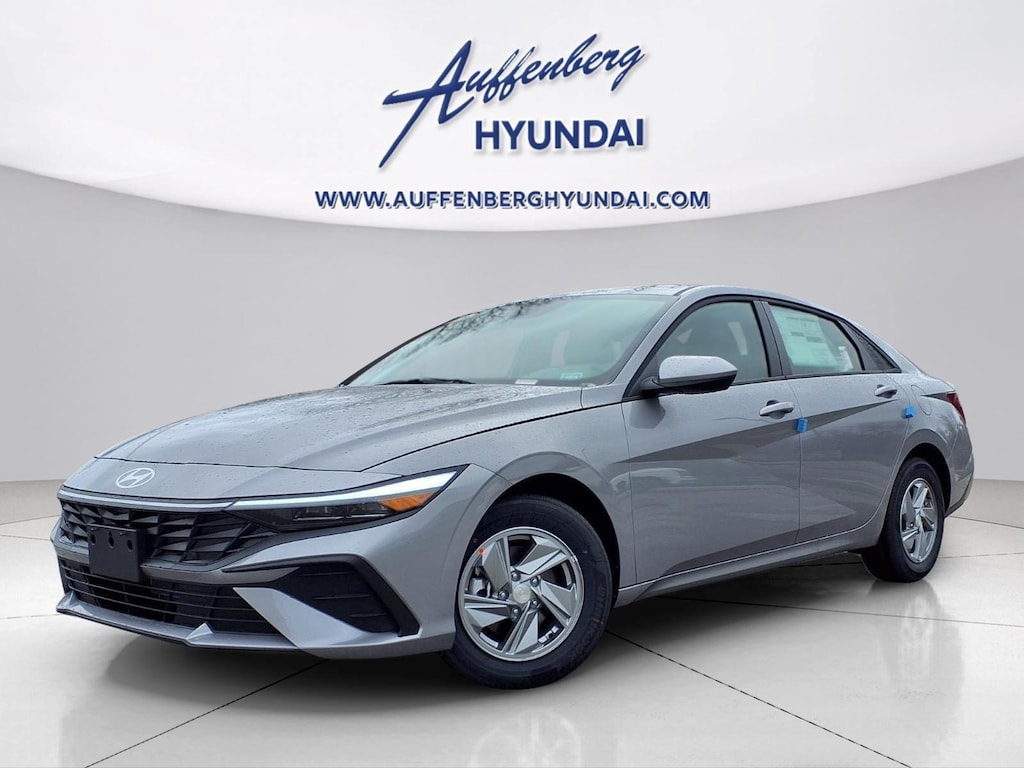 New 2026 Hyundai Elantra SE Sedan