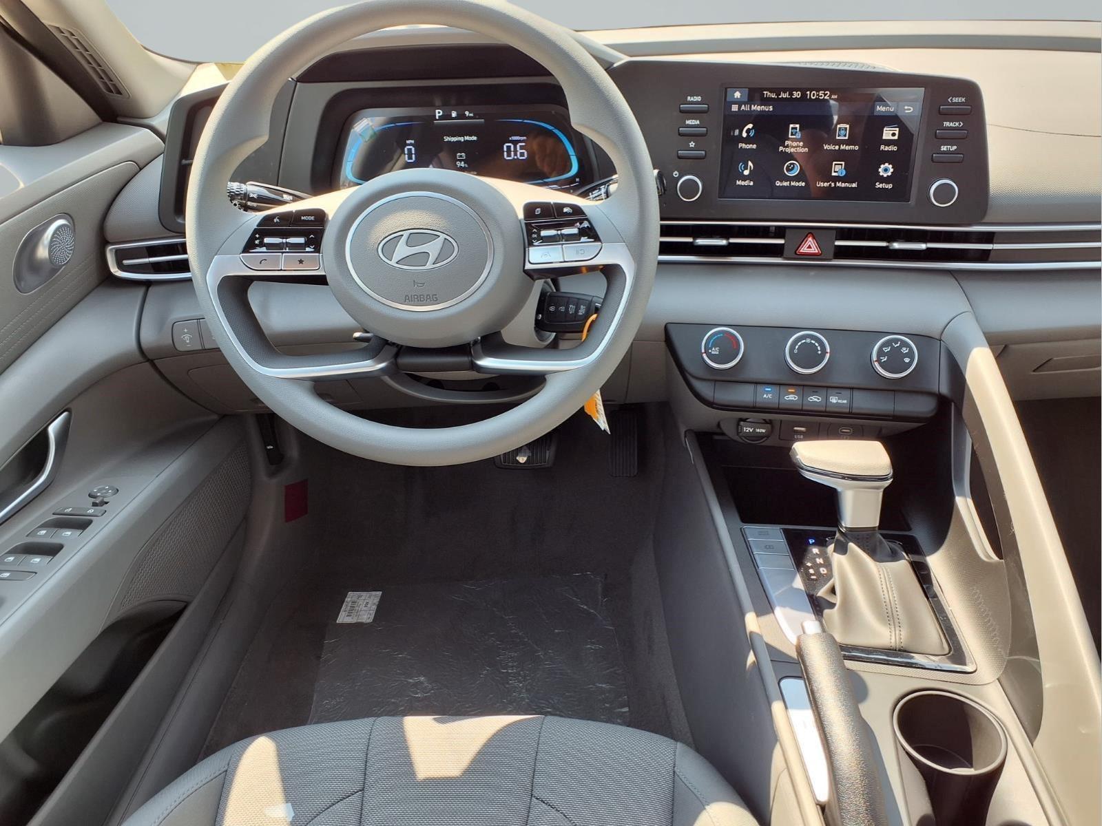 New 2026 Hyundai Elantra SE Sedan