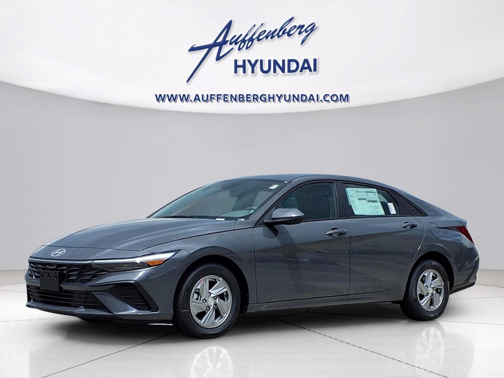 New 2026 Hyundai Elantra SE Sedan