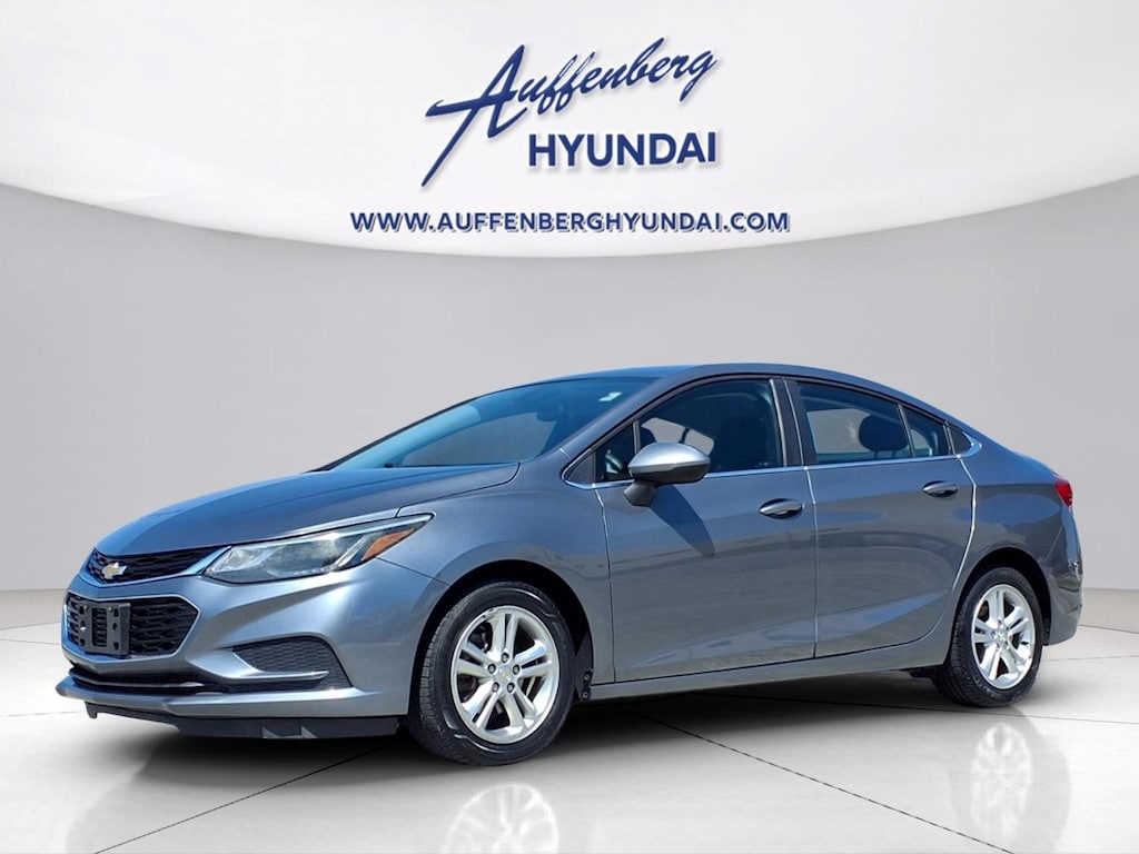 Used 2018 Chevrolet Cruze LT Auto Sedan