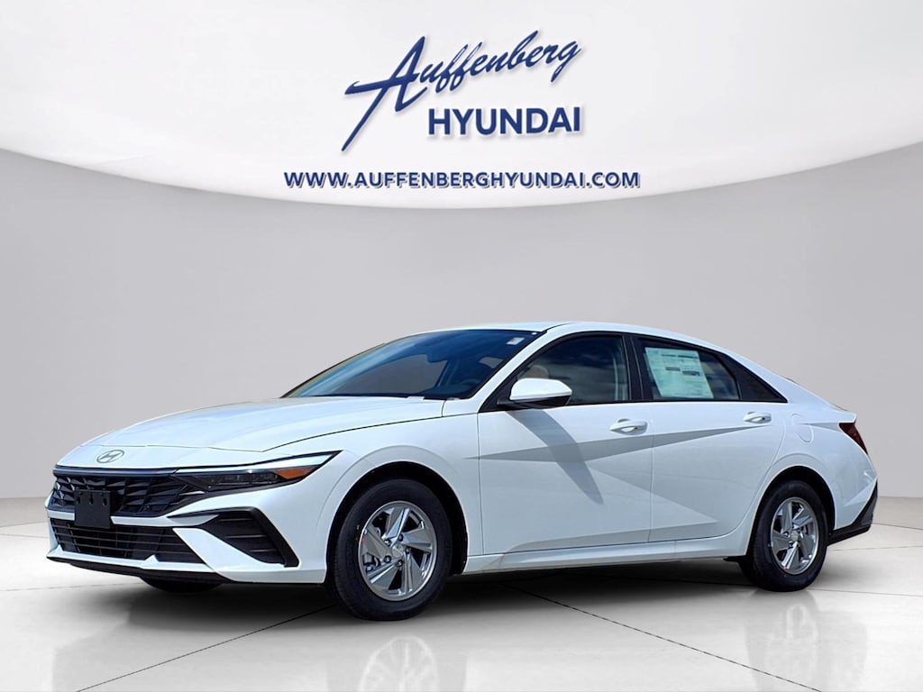 New 2026 Hyundai Elantra SE Sedan