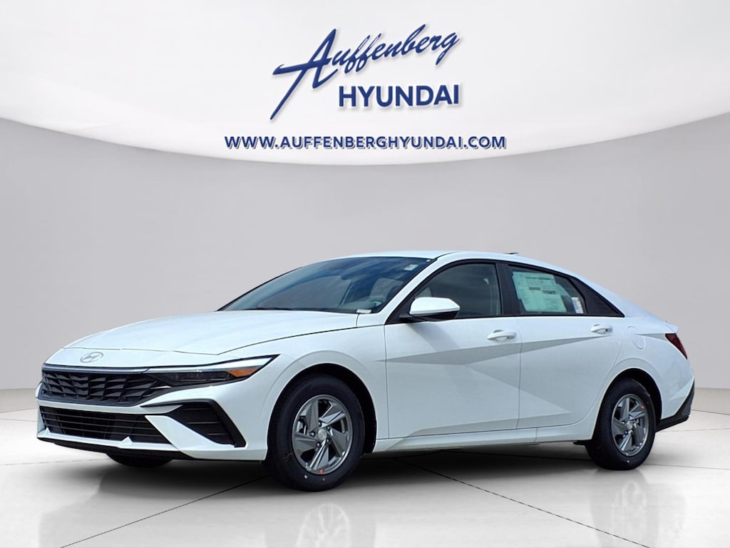 New 2026 Hyundai Elantra SE Sedan