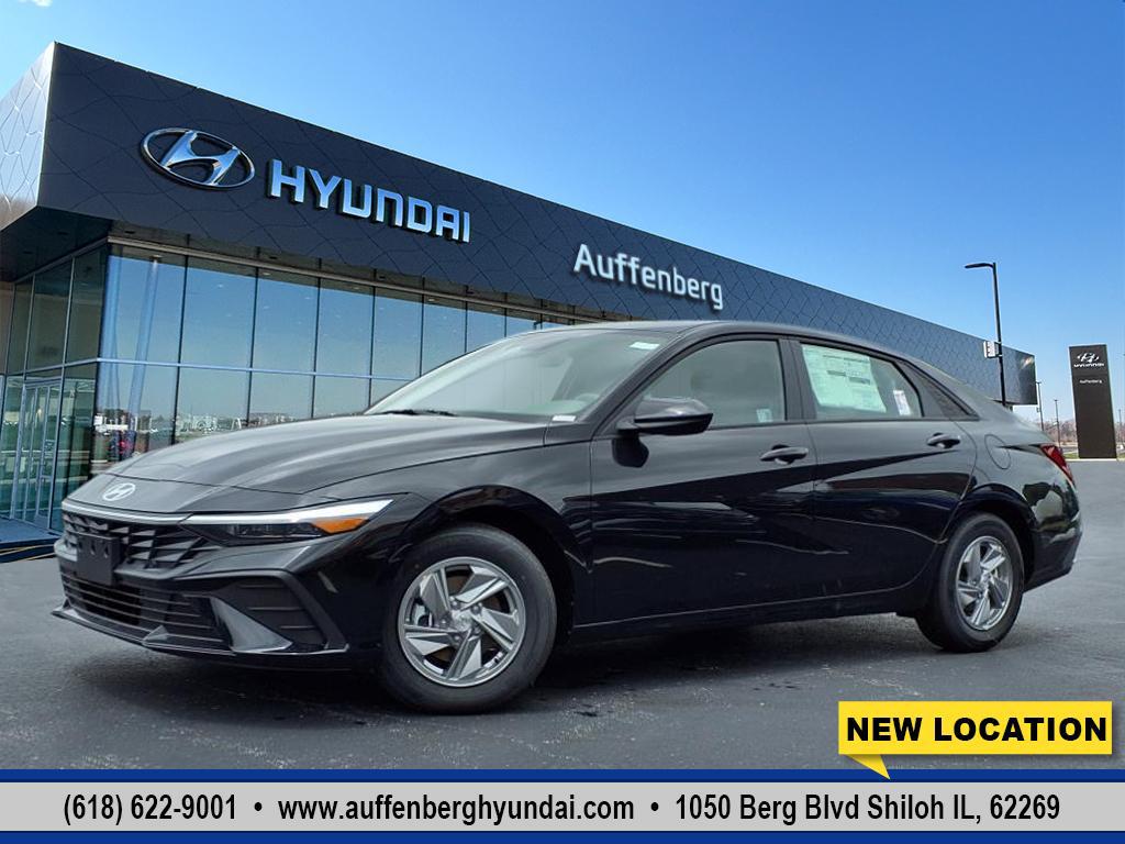 2025 Hyundai Elantra SE