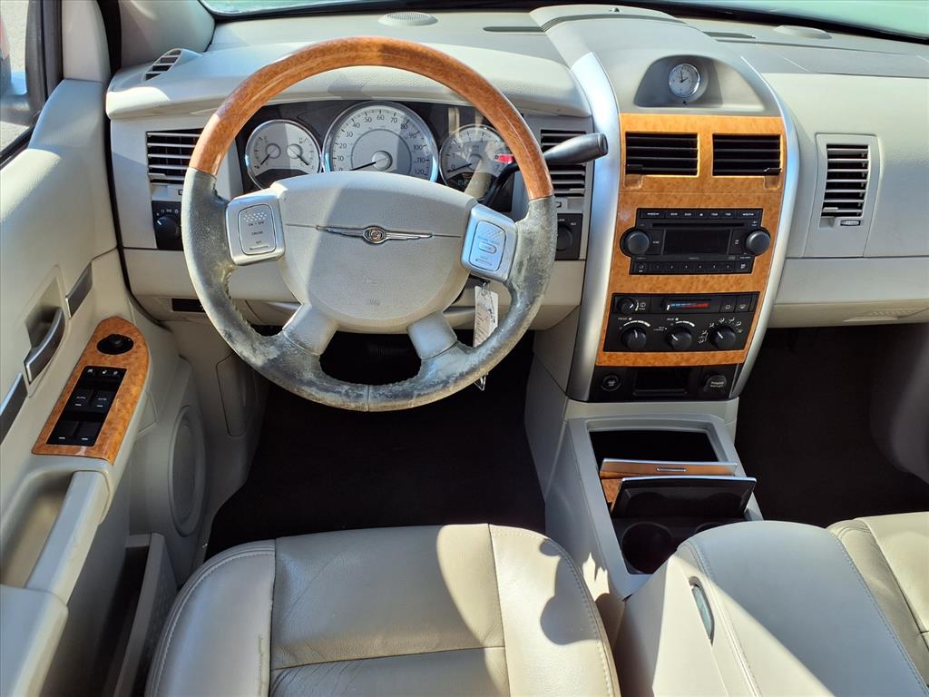 Used 2007 Chrysler Aspen Limited with VIN 1A8HW58287F505563 for sale in Shiloh, IL