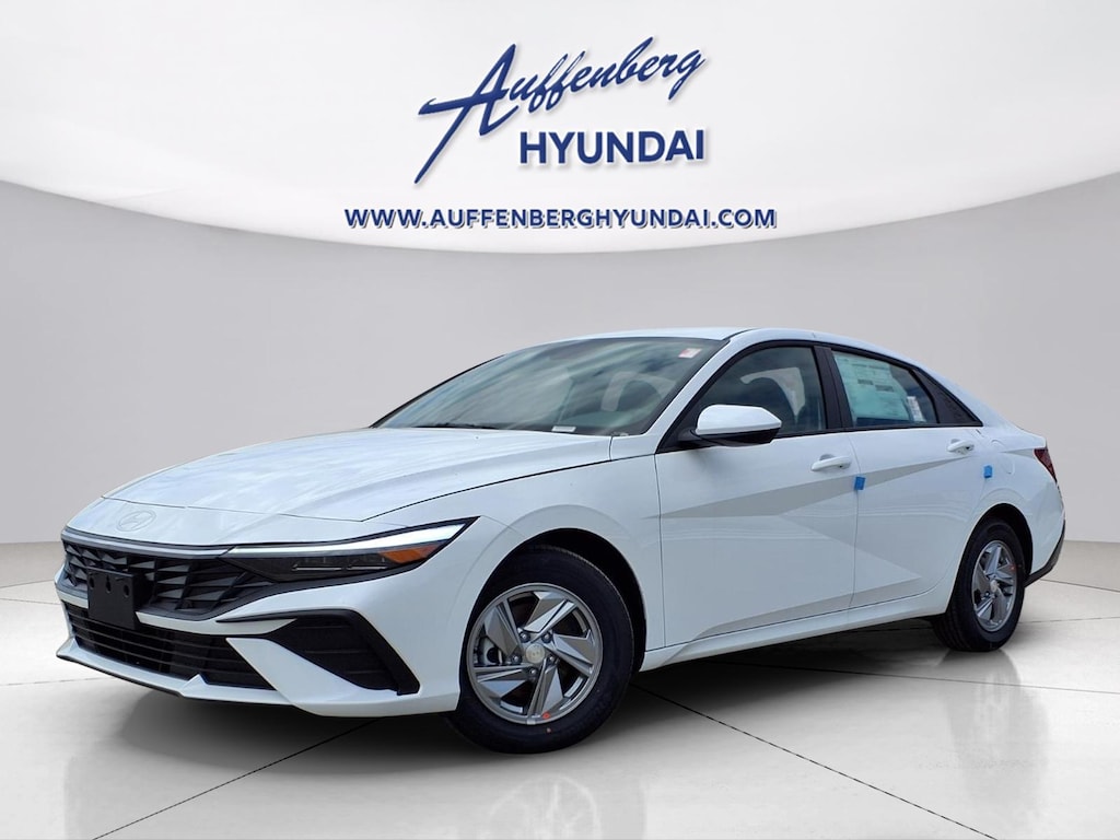 New 2026 Hyundai Elantra SE Sedan