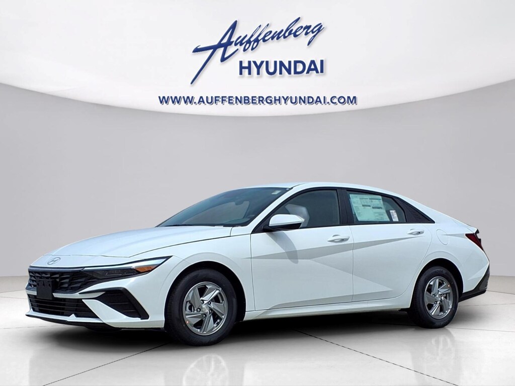 New 2026 Hyundai Elantra SE Sedan