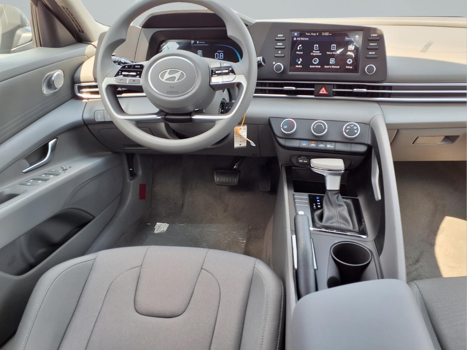 New 2026 Hyundai Elantra SE Sedan